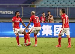 od体育入口-恒大胜平海报告：错失破指标，冲劲未减的简单介绍