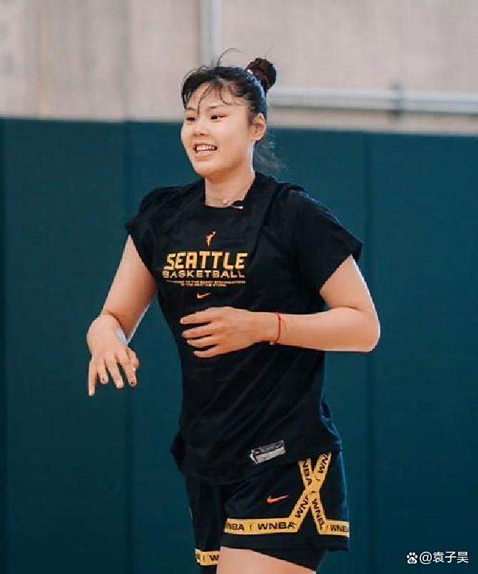 od体育娱乐-关于转会飞翼后首秀！李月汝2分2板2助正负值+9的信息