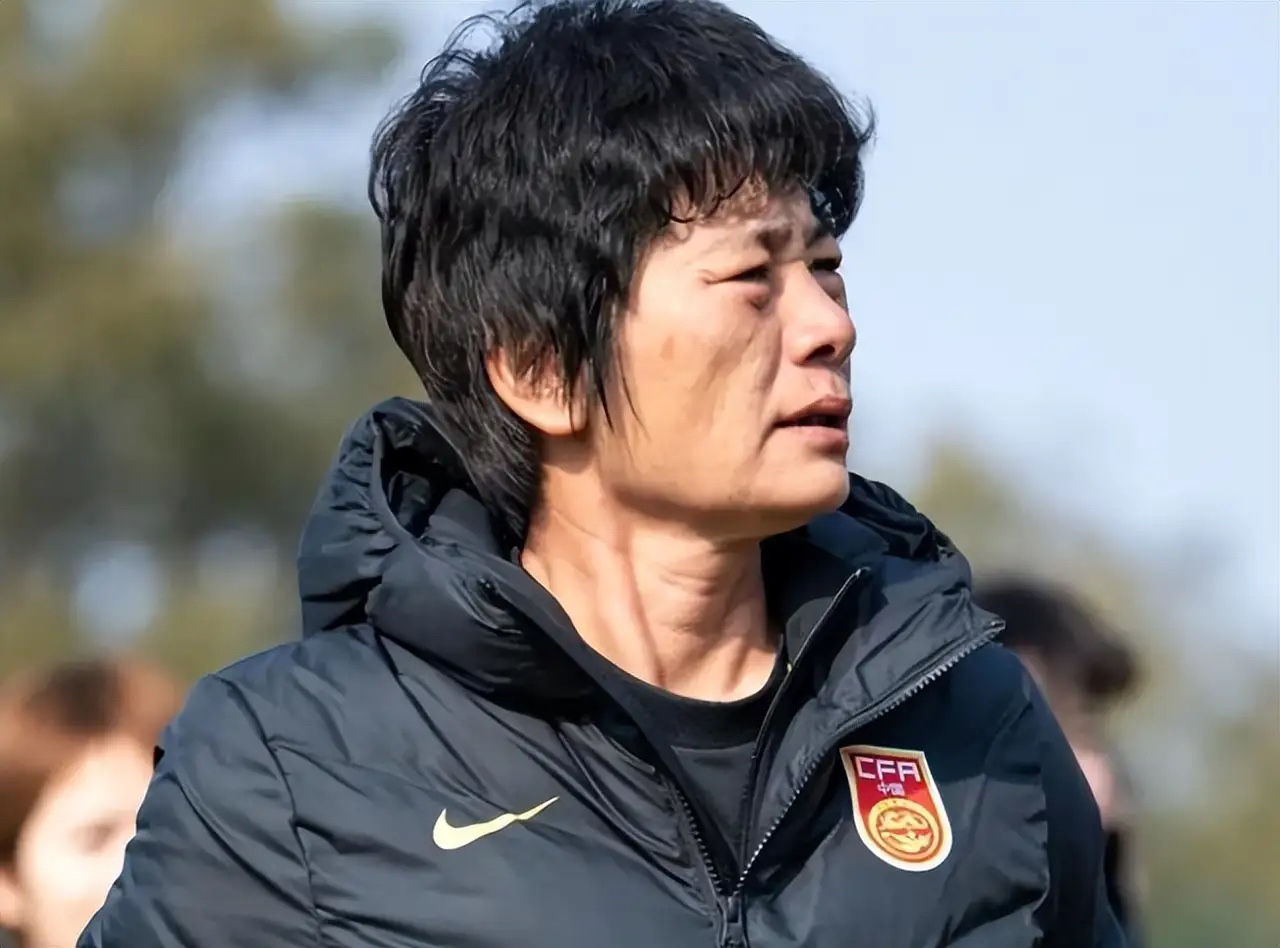 包含3-1！中国女足太狠，冲东亚冠军，宋凯督战，CCTV5直播，国足汗颜的词条
